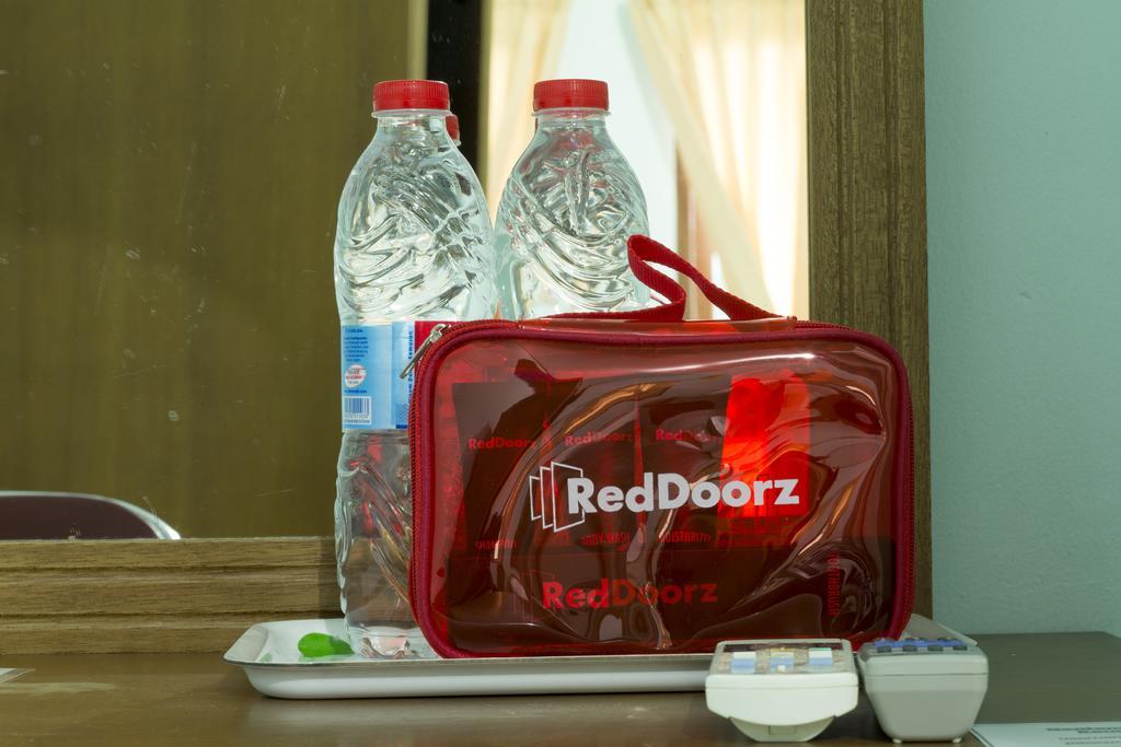 Reddoorz @ Pantai Cemara Sanur Hotel Ngoại thất bức ảnh