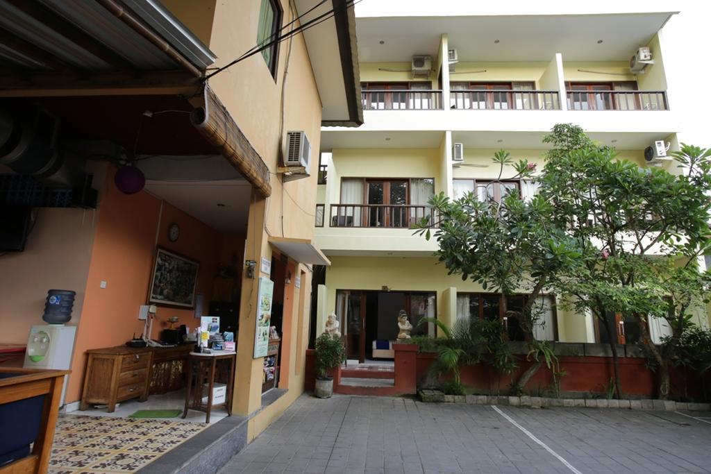 Reddoorz @ Pantai Cemara Sanur Hotel Ngoại thất bức ảnh
