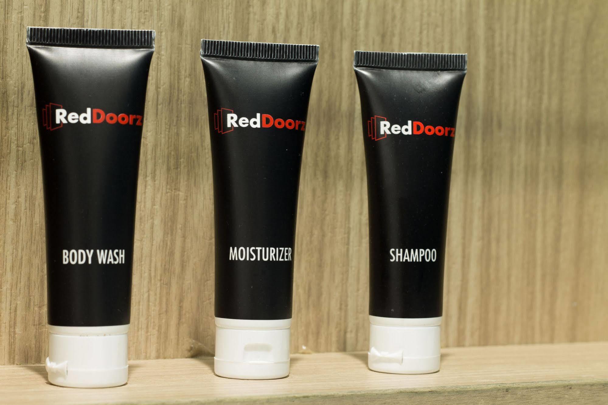 Reddoorz @ Pantai Cemara Sanur Hotel Ngoại thất bức ảnh